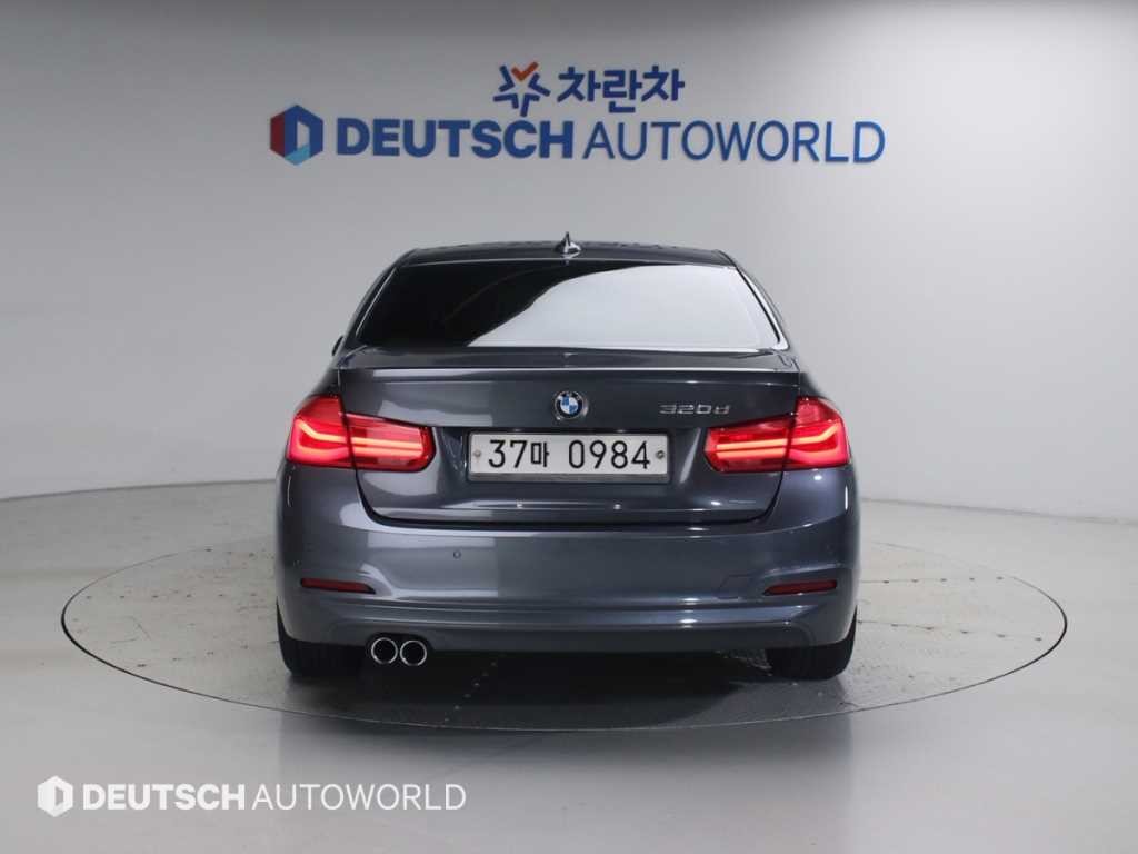 BMW 3시리즈 3시리즈 (F30) 320d 이미지 4