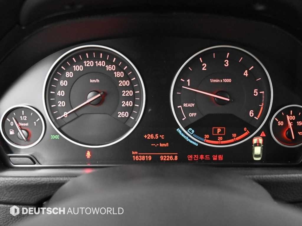 BMW 3시리즈 3시리즈 (F30) 320d 이미지 8