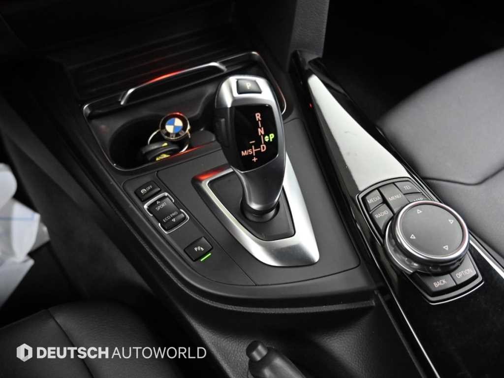 BMW 3시리즈 3시리즈 (F30) 320d 이미지 9