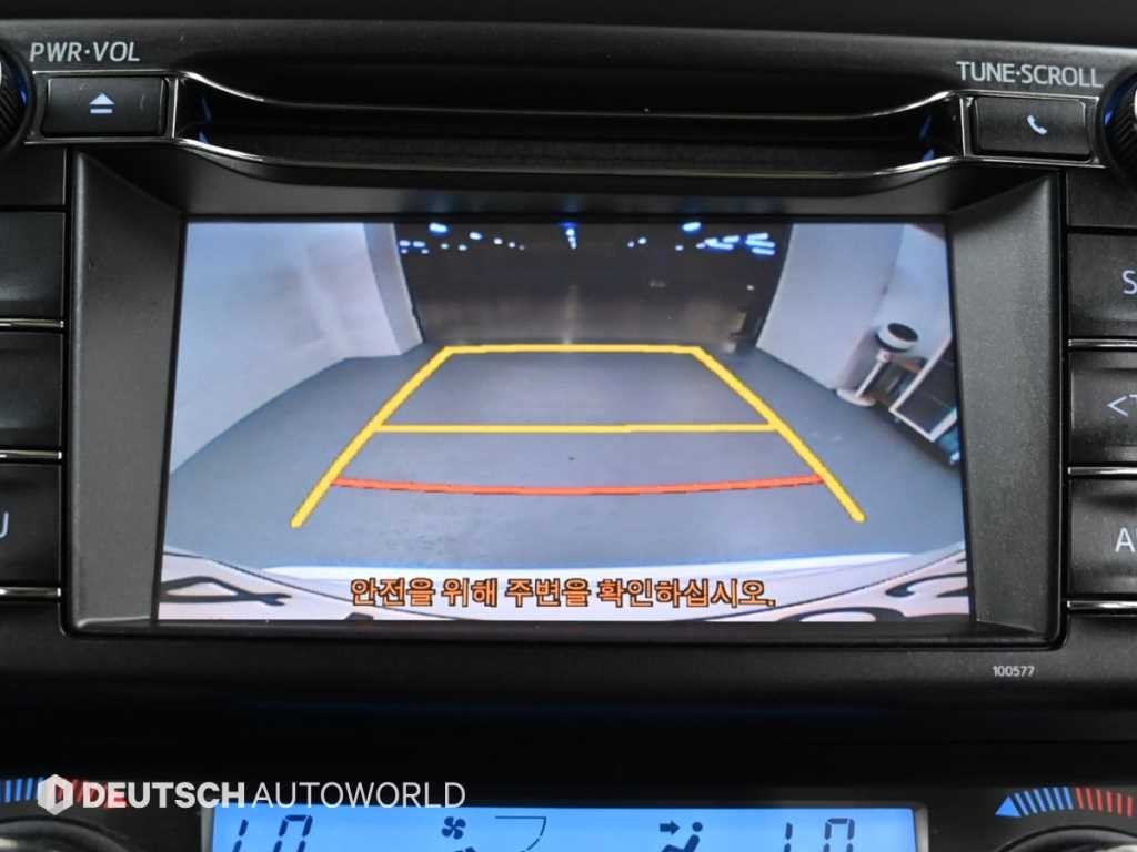 토요타 라브4 2.5 4WD 하이브리드 이미지 15