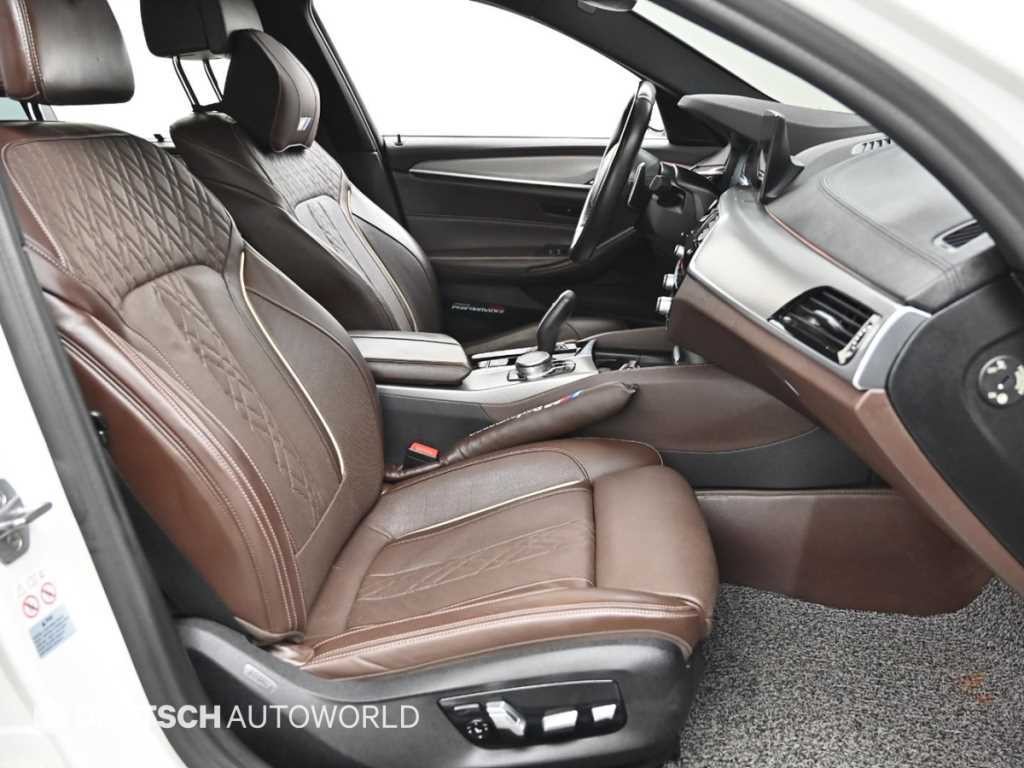 BMW 5시리즈 5시리즈 (G30) 520d M 스포츠 플러스 이미지 10