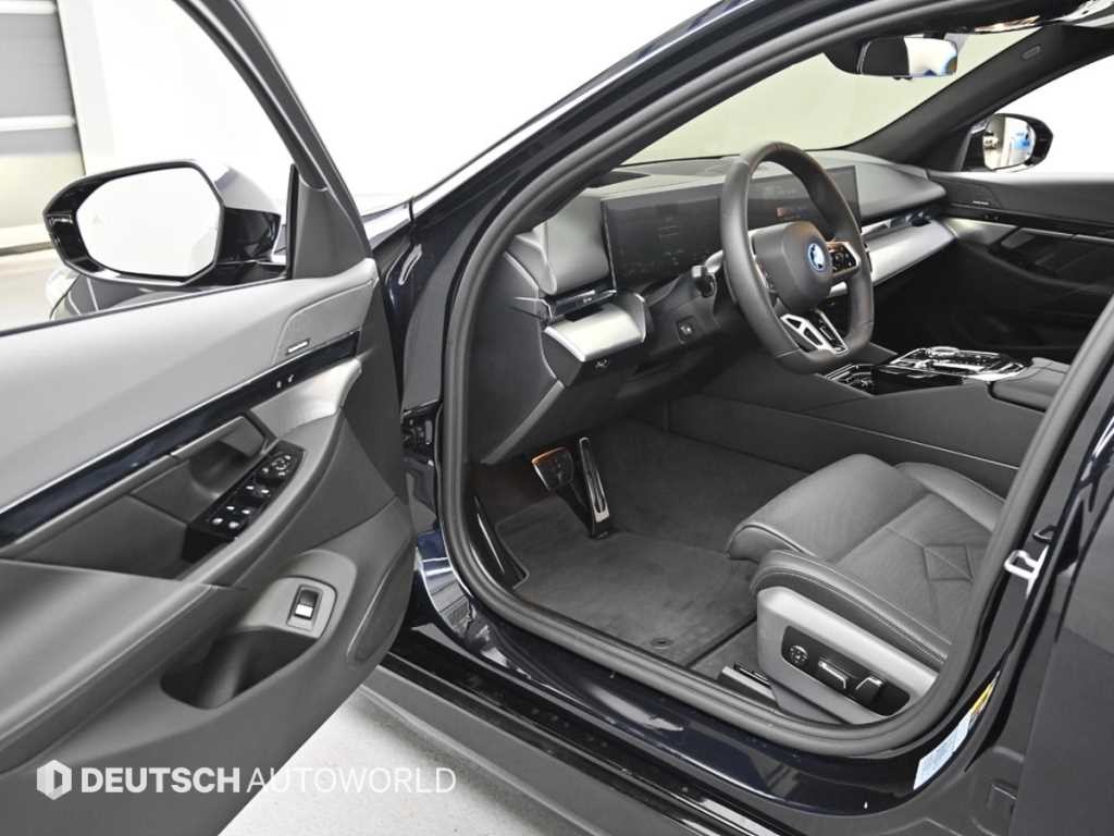 BMW 5시리즈 5시리즈 (G60) 530e M 스포츠 이미지 11