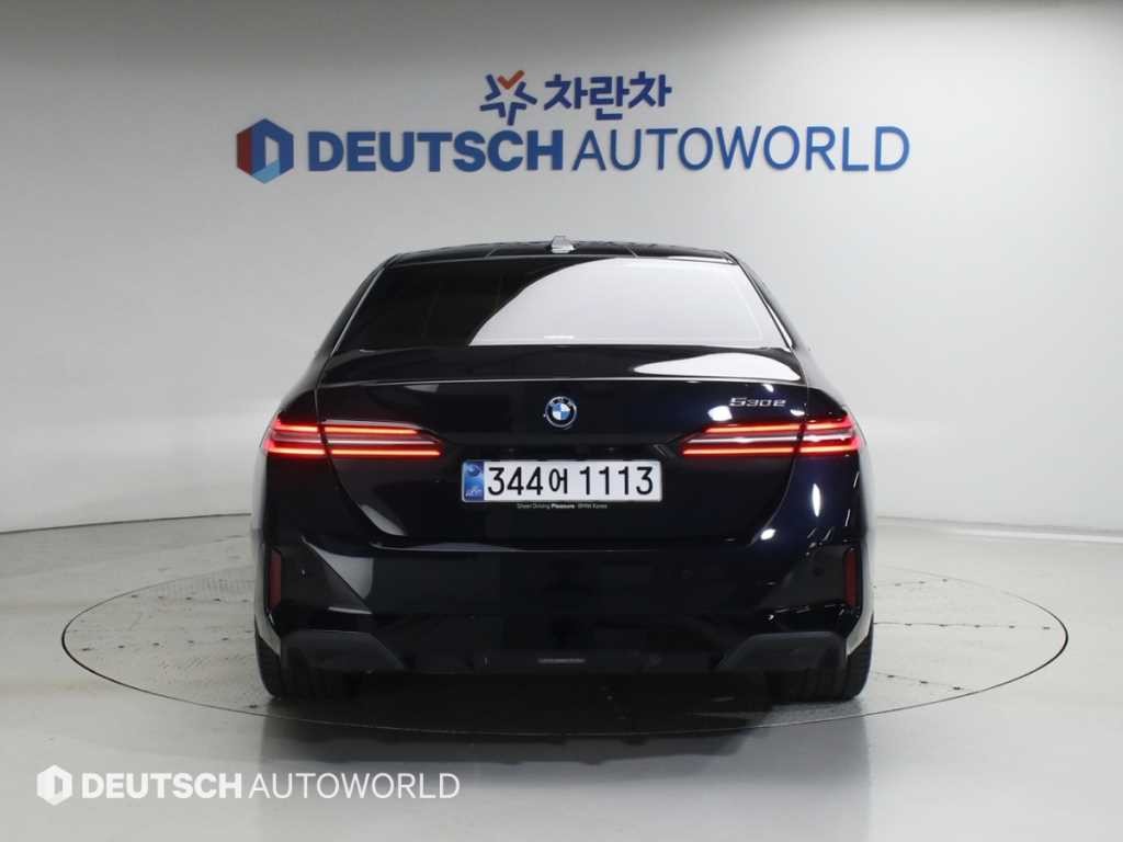 BMW 5시리즈 5시리즈 (G60) 530e M 스포츠 이미지 4