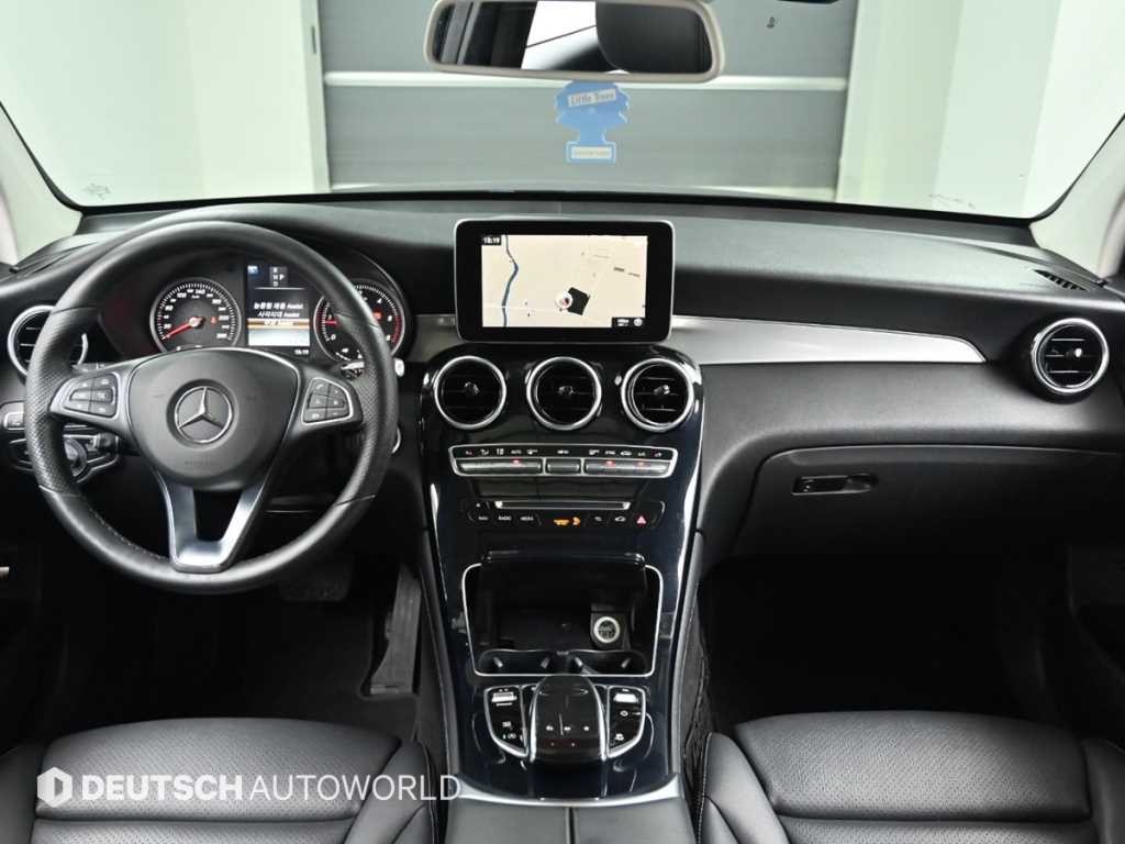 벤츠 GLC 클래스 GLC클래스 X253 GLC 220 d 4MATIC 쿠페 이미지 7
