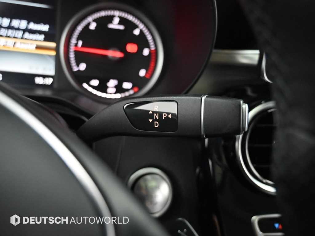 벤츠 GLC 클래스 GLC클래스 X253 GLC 220 d 4MATIC 쿠페 이미지 9