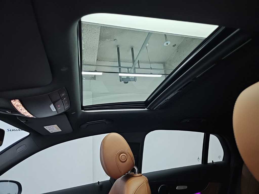 벤츠 GLC 클래스 GLC클래스 X253 GLC 300 4MATIC 쿠페 이미지 15