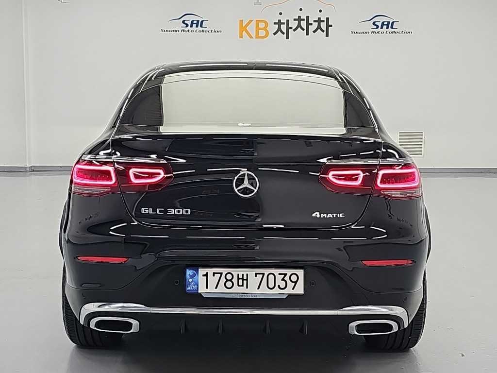 벤츠 GLC 클래스 GLC클래스 X253 GLC 300 4MATIC 쿠페 이미지 3