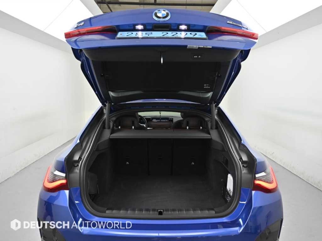 BMW i4 eDrive 40 이미지 19