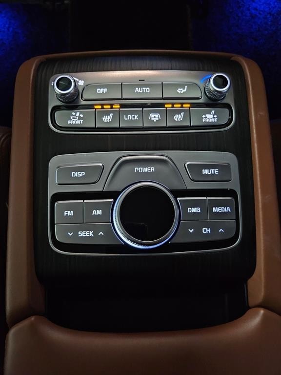 기아 K9 더 K9 3.8 GDI AWD 플래티넘Ⅲ 이미지 18