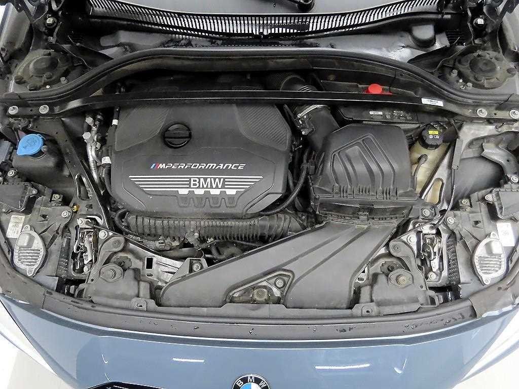 BMW 1시리즈 1시리즈 (F40) M135i xDrive 퍼스트 에디션 이미지 20