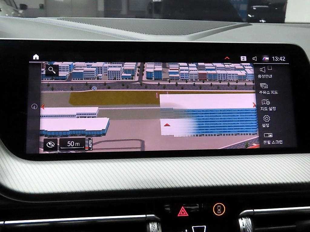 BMW 1시리즈 1시리즈 (F40) M135i xDrive 퍼스트 에디션 이미지 9