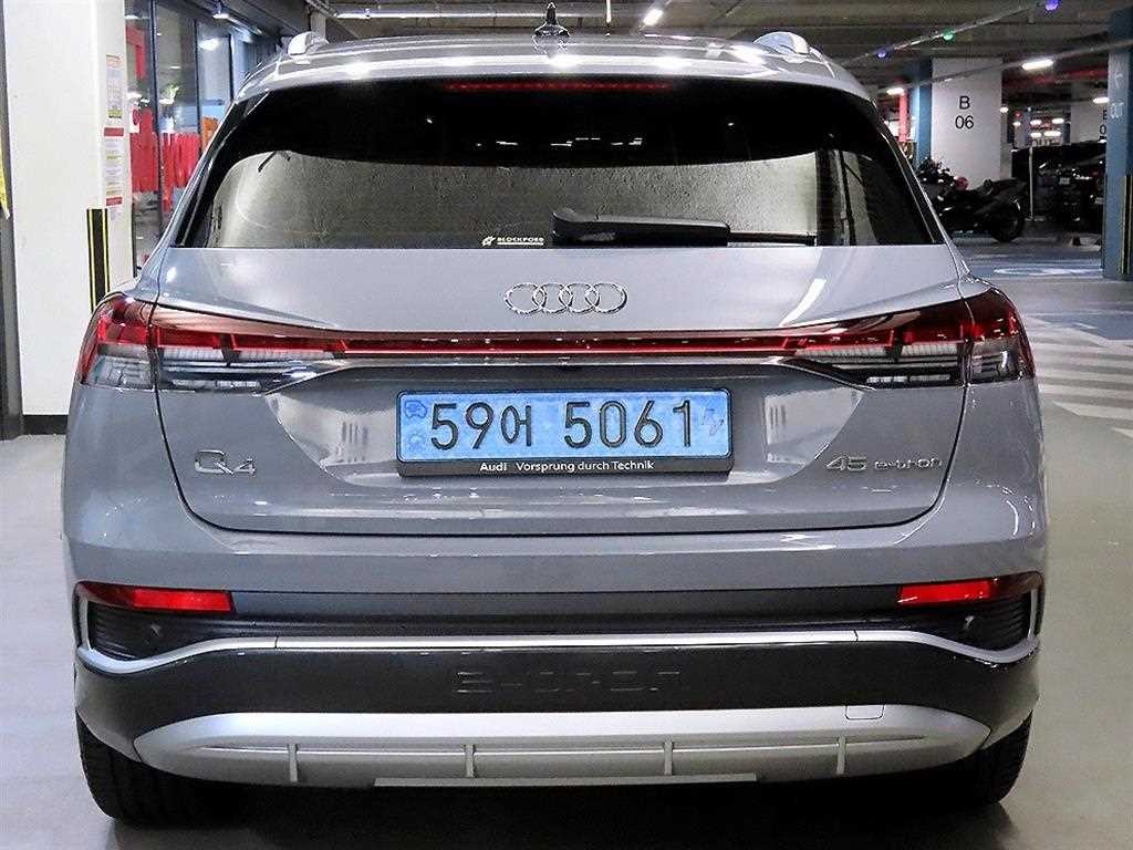 아우디 Q4 Q4 e-트론 45 이미지 5