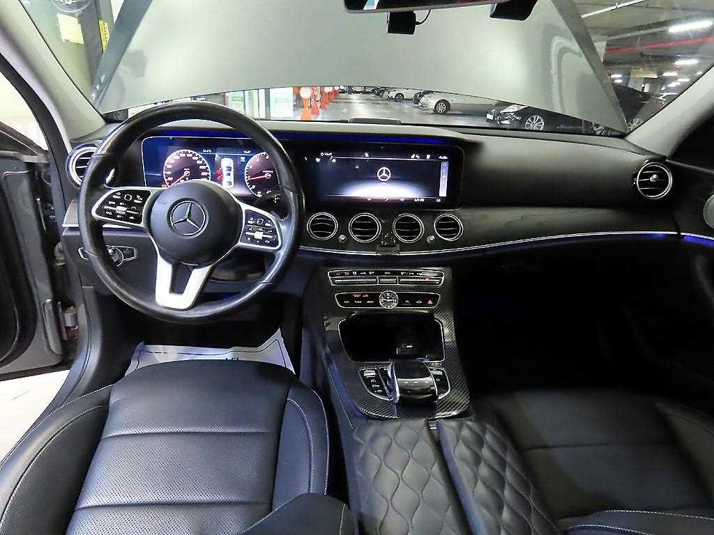 벤츠 E 클래스 E-클래스 W213 E300 아방가르드 이미지 10