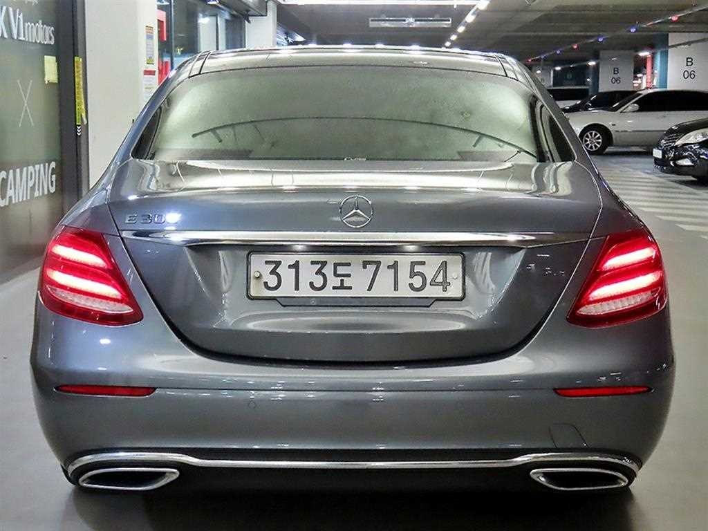 벤츠 E 클래스 E-클래스 W213 E300 아방가르드 이미지 5