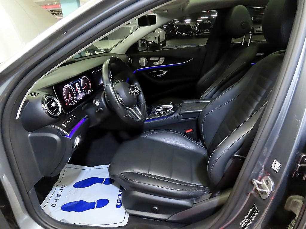 벤츠 E 클래스 E-클래스 W213 E300 아방가르드 이미지 6