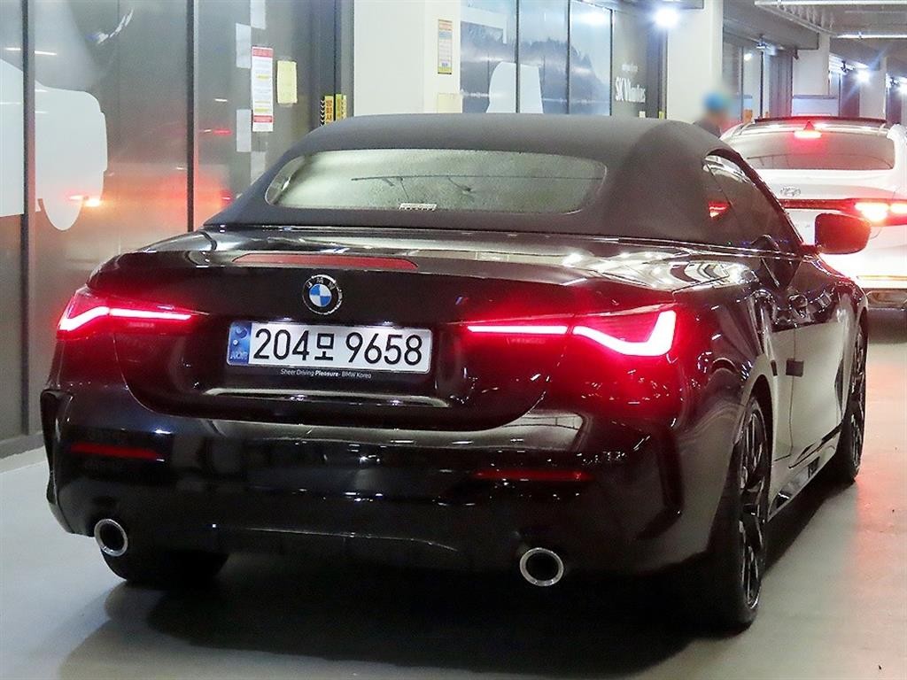 BMW 4시리즈 4시리즈 (G22) 420i 컨버터블 M 스포츠 이미지 4
