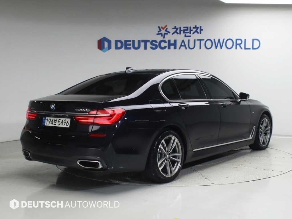 BMW 7시리즈 7시리즈 (G11) 730d xDrive M 스포츠 이미지 2