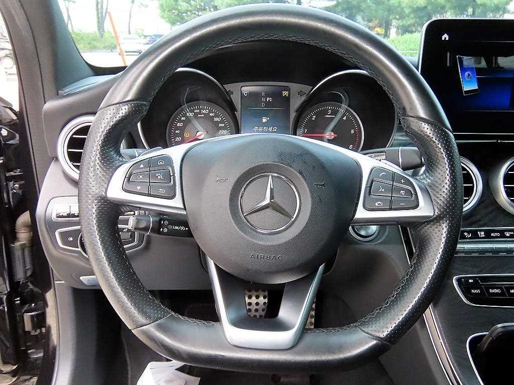 벤츠 C 클래스 C클래스 W205 C250 d 4MATIC 이미지 8