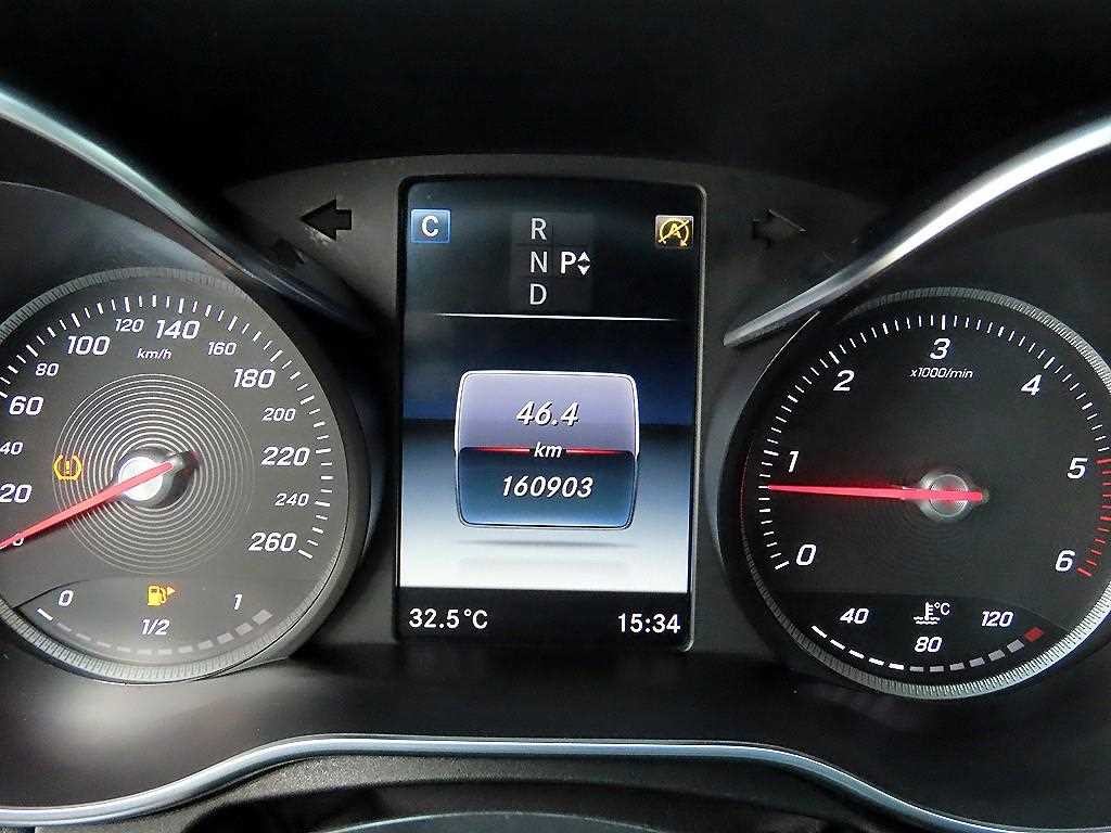 벤츠 C 클래스 C클래스 W205 C250 d 4MATIC 이미지 9