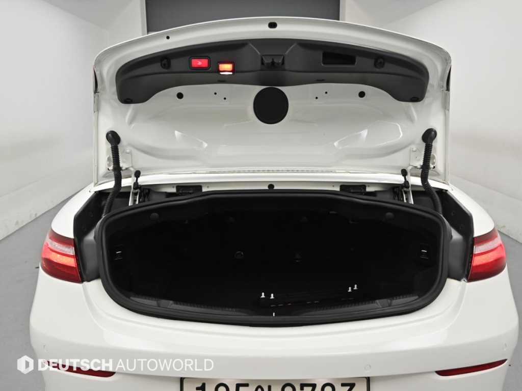 벤츠 E 클래스 E-클래스 W213 E220d 카브리올레 이미지 18