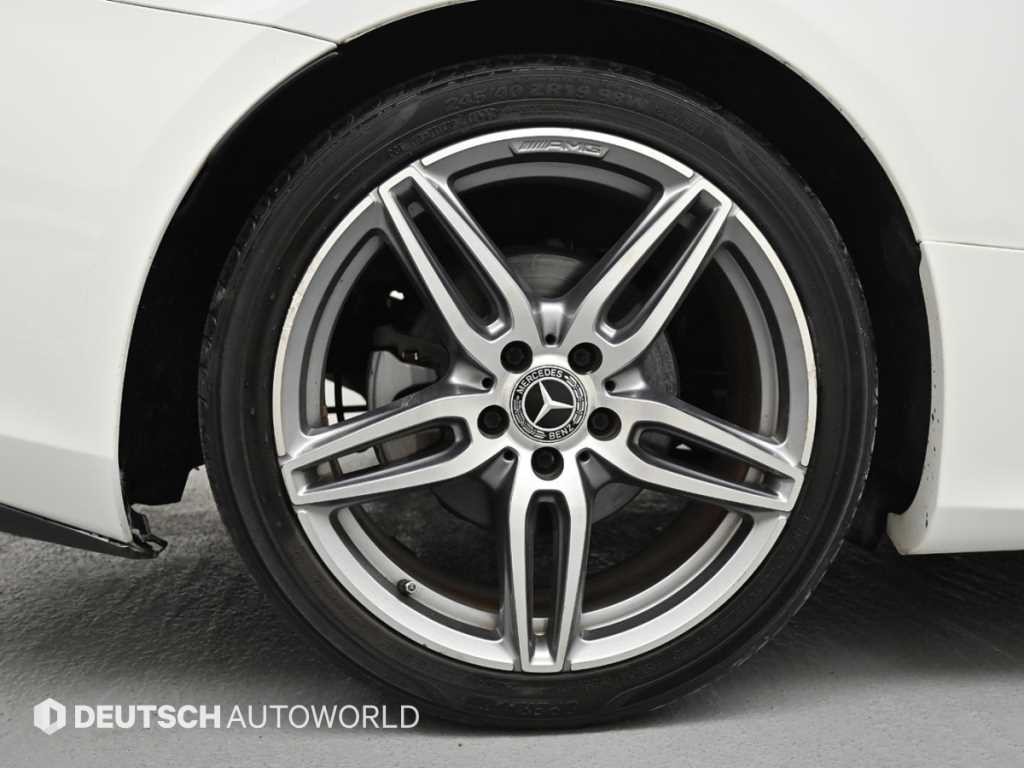 벤츠 E 클래스 E-클래스 W213 E220d 카브리올레 이미지 5