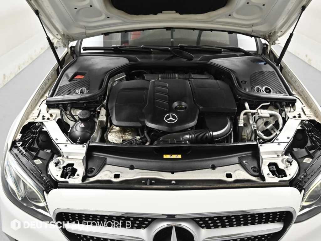 벤츠 E 클래스 E-클래스 W213 E220d 카브리올레 이미지 6