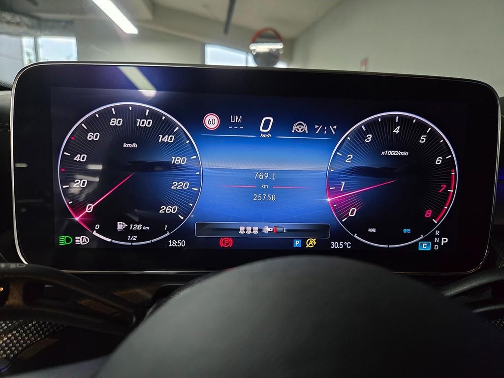 벤츠 C 클래스 C클래스 W206 C300 AMG 라인 이미지 8
