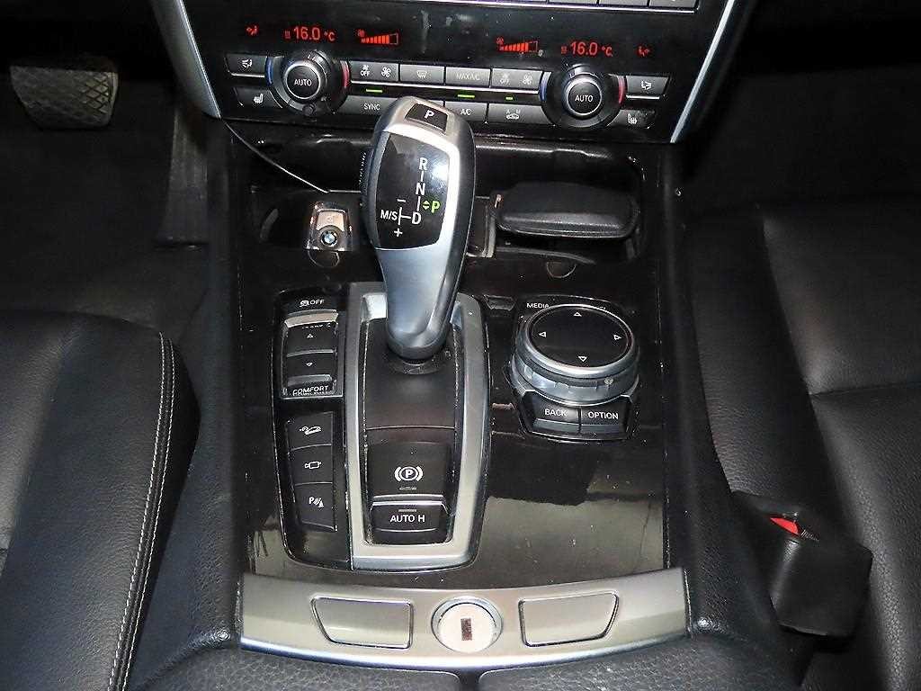 BMW 그란투리스모 5시리즈 GT (F07) GT 30d xDRIVE 이미지 12