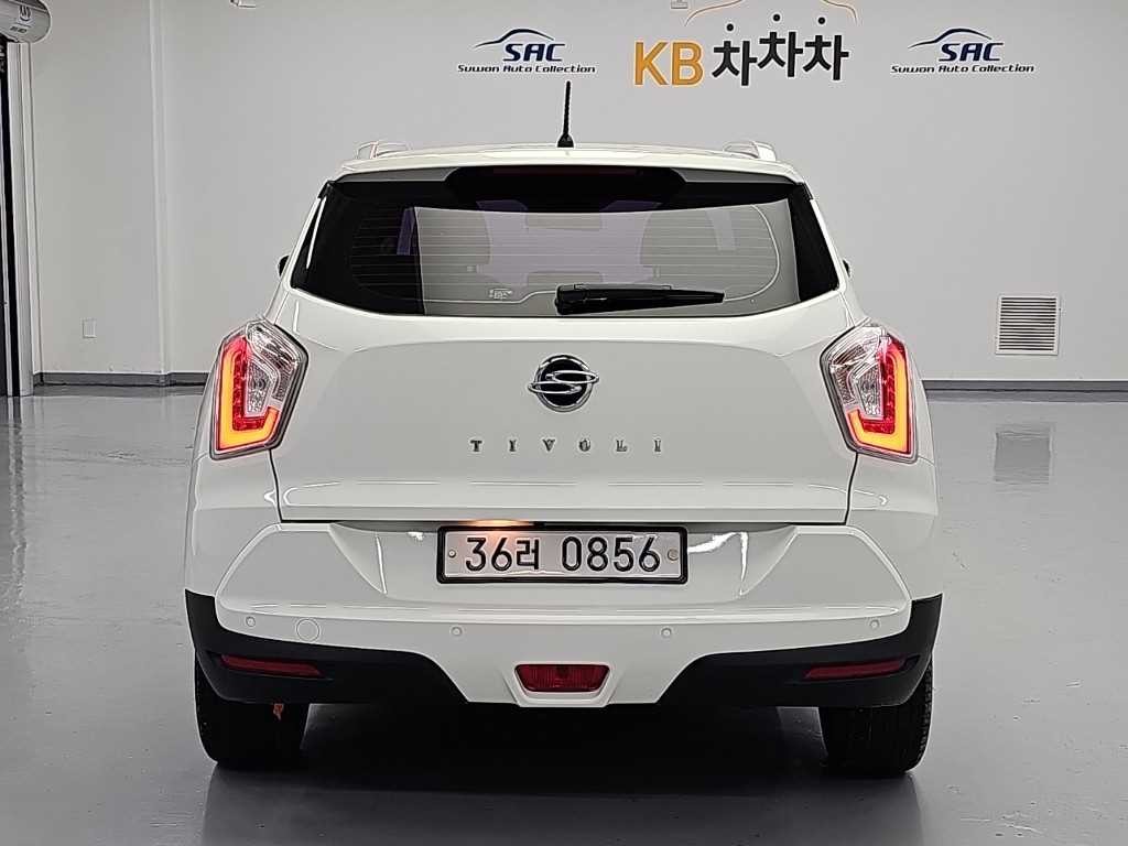KG모빌리티(쌍용) 티볼리 가솔린 2WD 1.6 VX 이미지 3