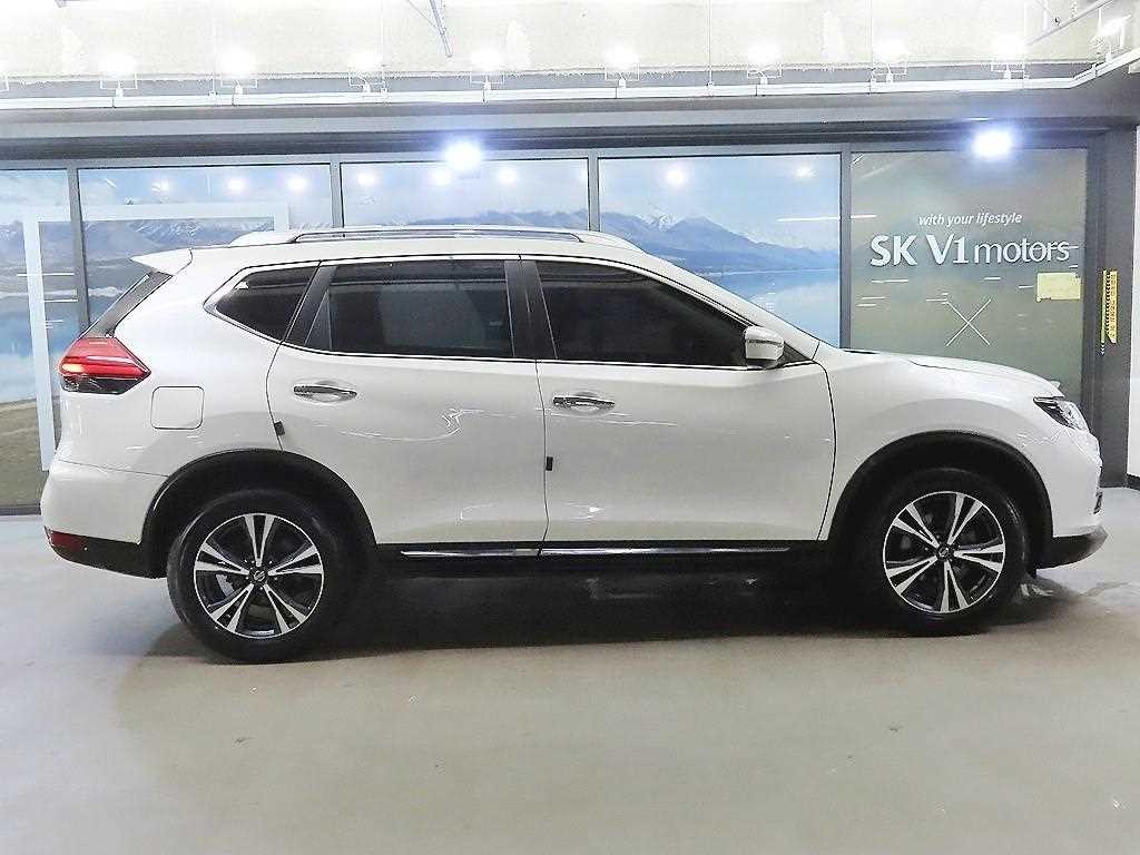 닛산 엑스트레일 2.5 4WD 이미지 3