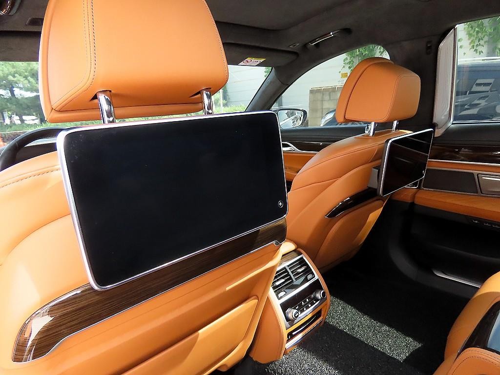 BMW 7시리즈 7시리즈 (G11) 730Ld xDrive 디자인 퓨어 엑설런스 이미지 15