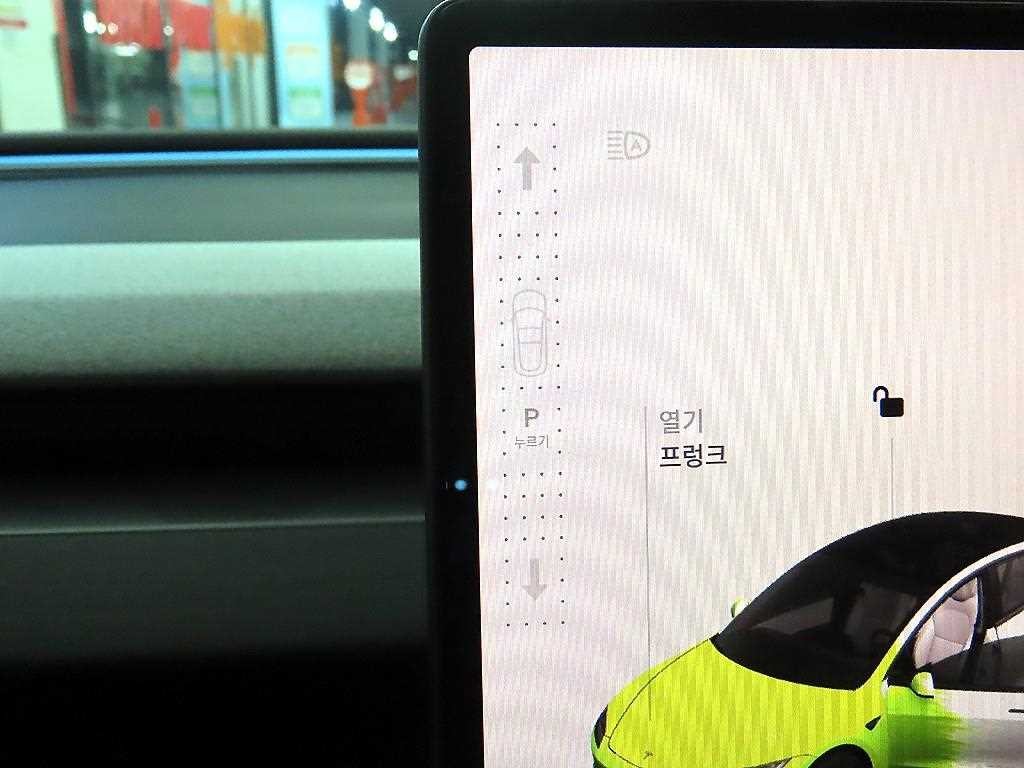 테슬라 모델 3 RWD 이미지 12