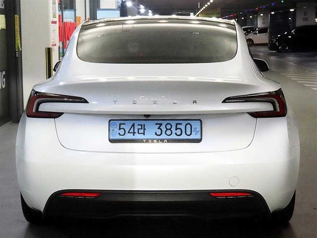 테슬라 모델 3 RWD 이미지 5