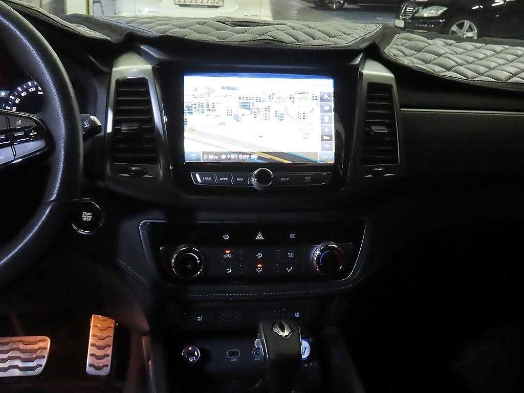 KG모빌리티(쌍용) 렉스턴 G4렉스턴 디젤 2.2 4WD 헤리티지 이미지 11