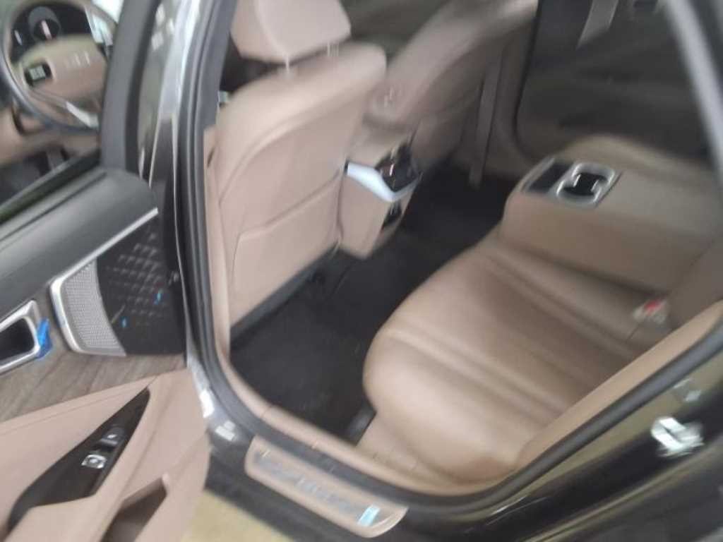 기아 K8 2.5 2WD 노블레스 이미지 6