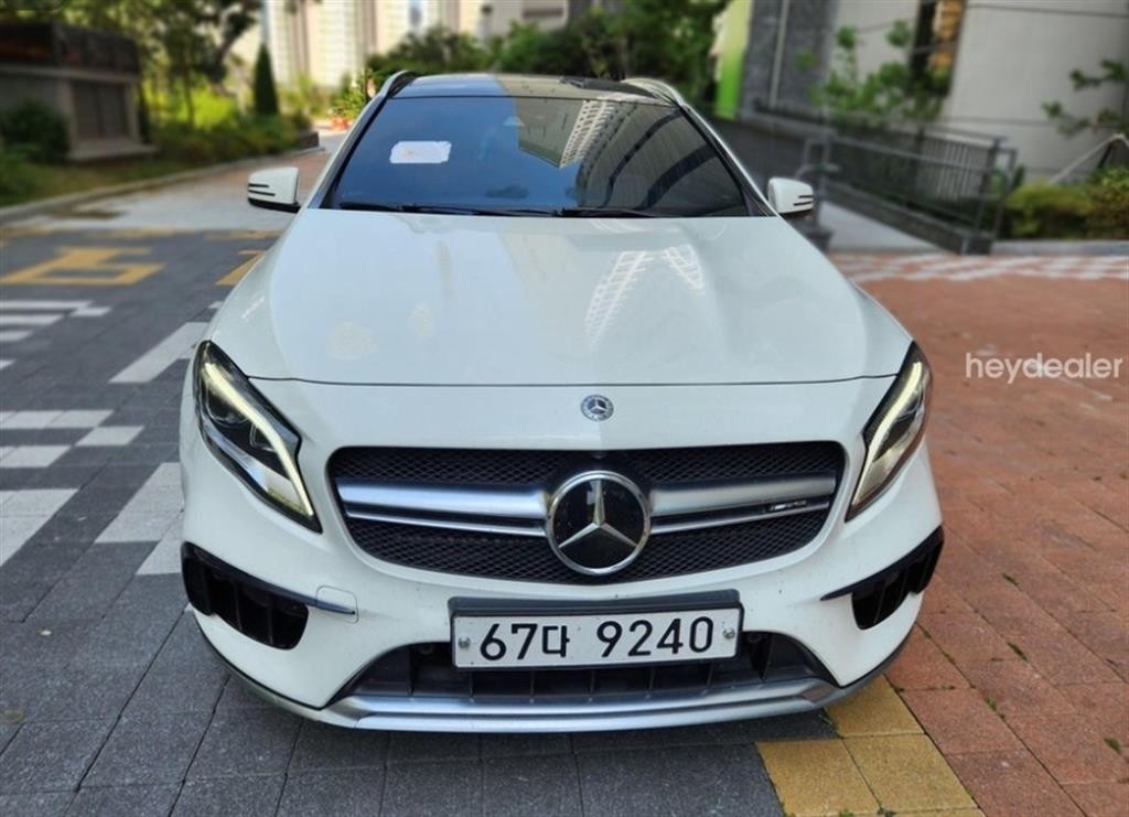 벤츠 GLA 클래스 GLA클래스 X156 GLA45 AMG 4MATIC 이미지 1