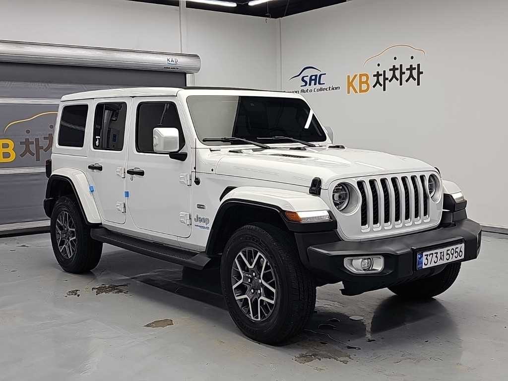지프 랭글러 랭글러 (JL) 2.0 오버랜드 4xe 4도어 파워 탑 이미지 4