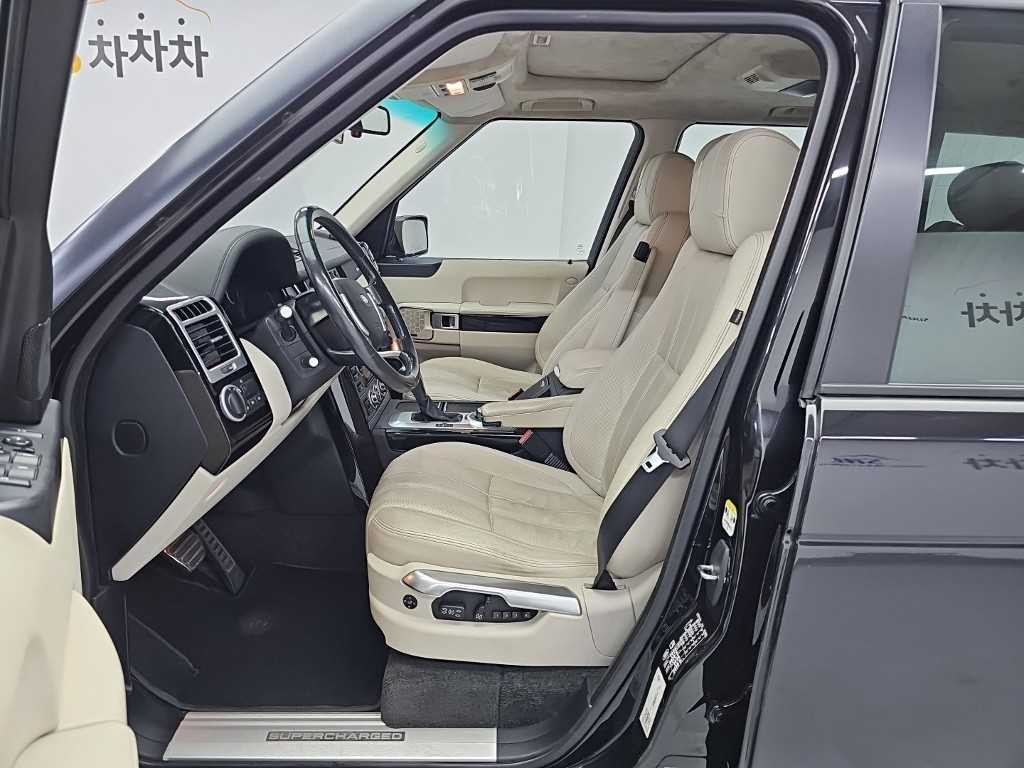 랜드로버 레인지로버 4.2 V8 SC VOGUE 이미지 11