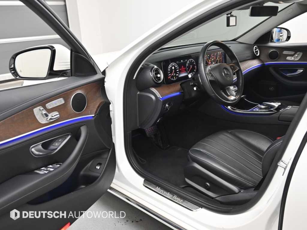벤츠 E 클래스 E-클래스 W213 E300 4MATIC 익스클루시브 이미지 11
