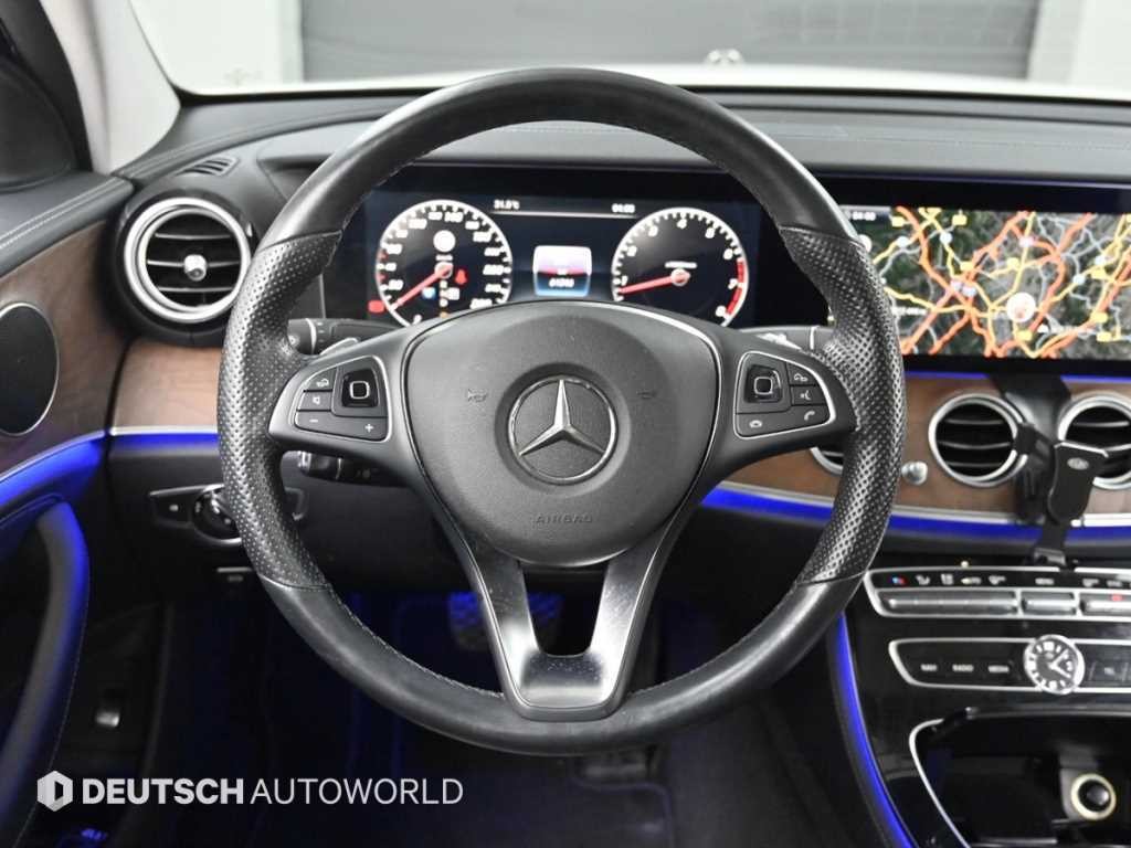 벤츠 E 클래스 E-클래스 W213 E300 4MATIC 익스클루시브 이미지 13