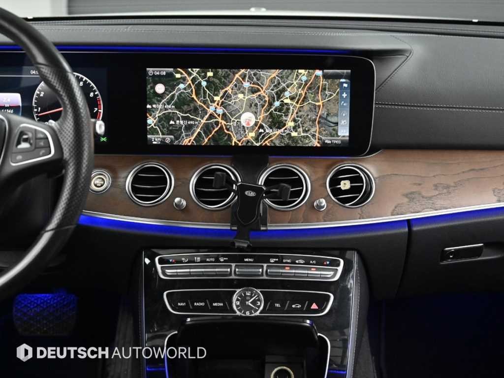 벤츠 E 클래스 E-클래스 W213 E300 4MATIC 익스클루시브 이미지 14