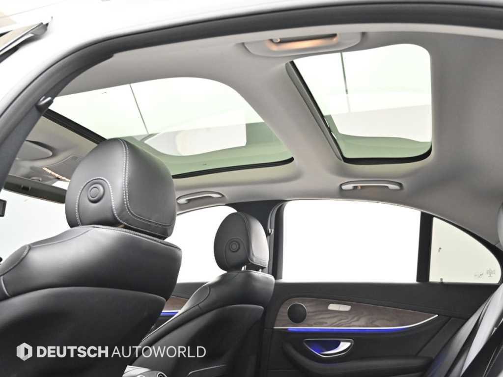 벤츠 E 클래스 E-클래스 W213 E300 4MATIC 익스클루시브 이미지 18