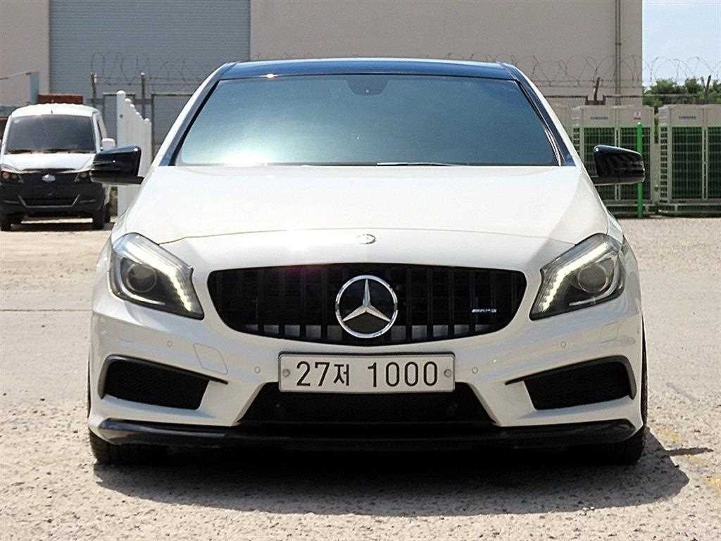 벤츠 A 클래스 A클래스 W176 A45 AMG 4MATIC 이미지 1