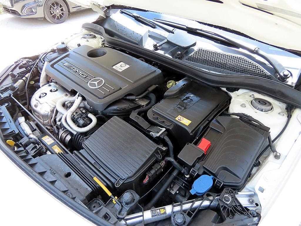 벤츠 A 클래스 A클래스 W176 A45 AMG 4MATIC 이미지 18