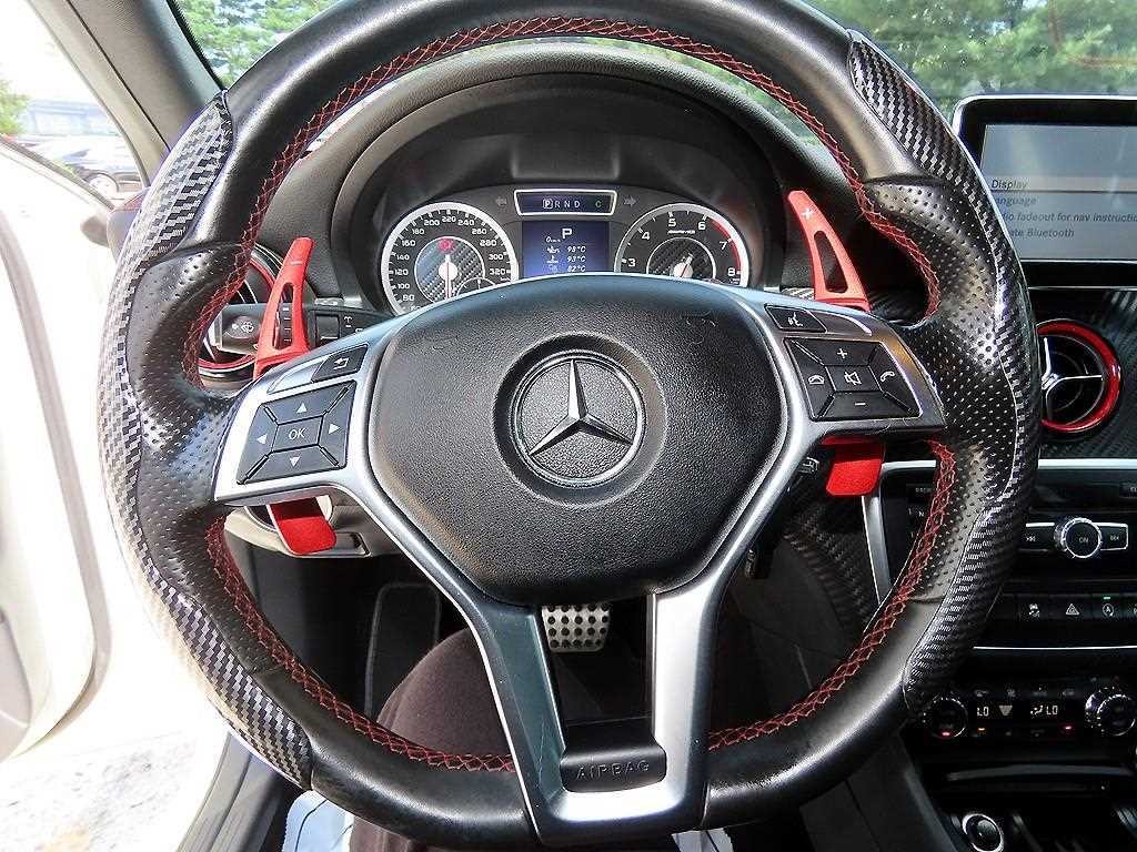 벤츠 A 클래스 A클래스 W176 A45 AMG 4MATIC 이미지 8
