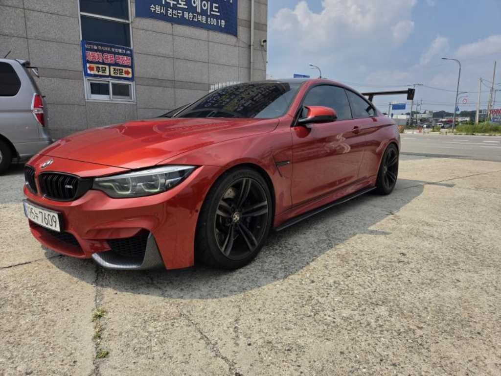 BMW 4시리즈 M4 (F82) 쿠페 컴패티션 이미지 3