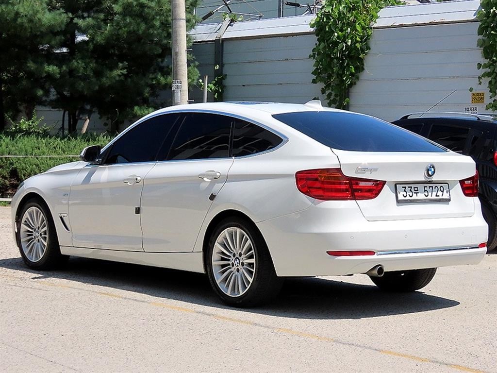BMW 그란투리스모 3시리즈 GT (F34) GT 320D 럭셔리 이미지 3