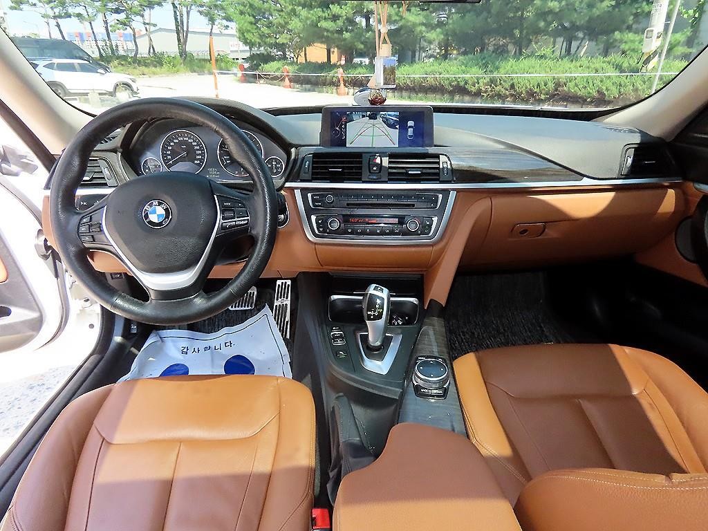 BMW 그란투리스모 3시리즈 GT (F34) GT 320D 럭셔리 이미지 7