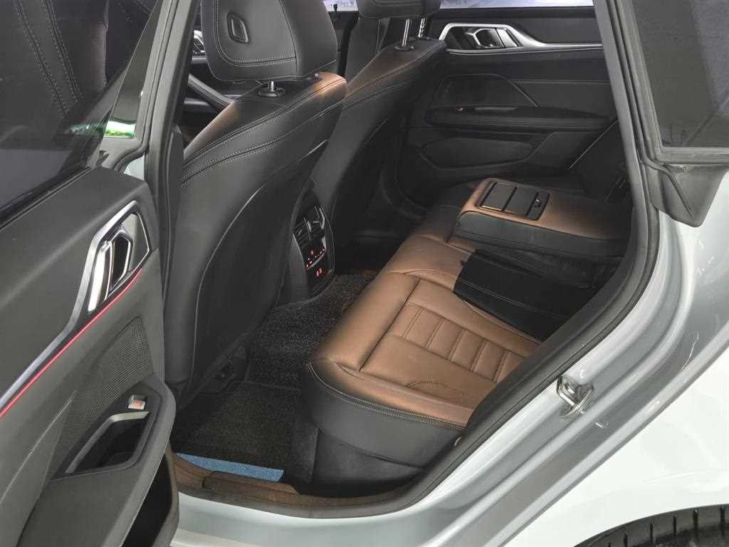 BMW 4시리즈 4시리즈 (G22) 420i 그란쿠페 M 스포츠 프로 이미지 12