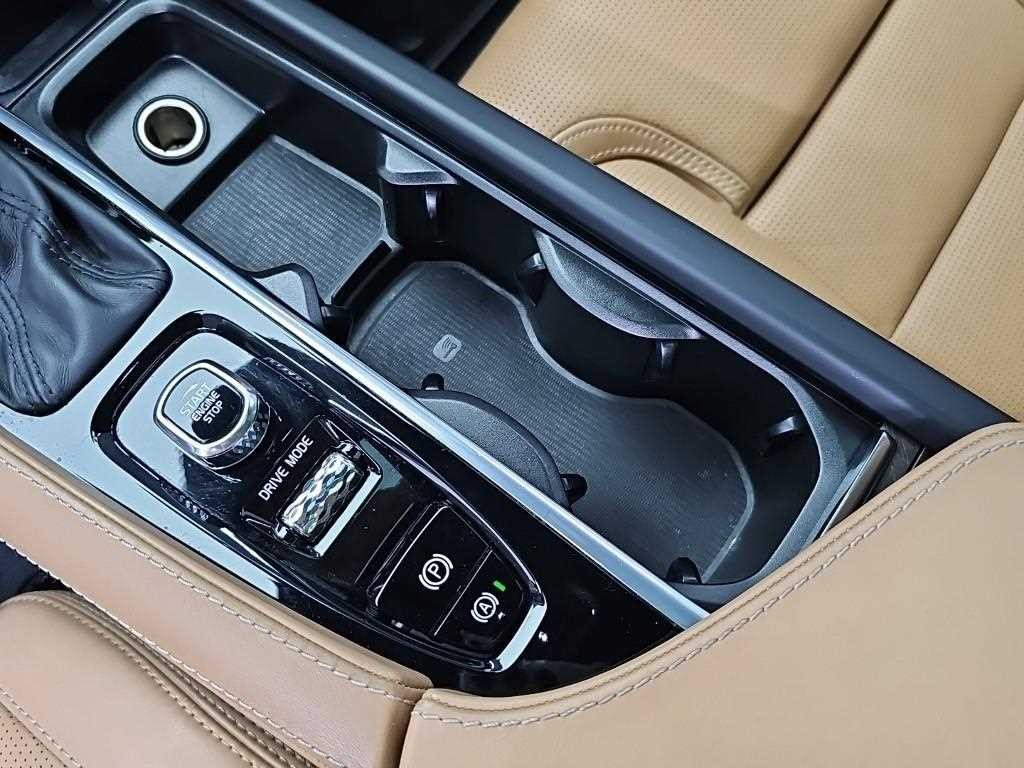 볼보 V90 V90 크로스컨트리 T5 프로 AWD 이미지 18